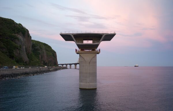 THE NEW COASTAL HIGHWAY