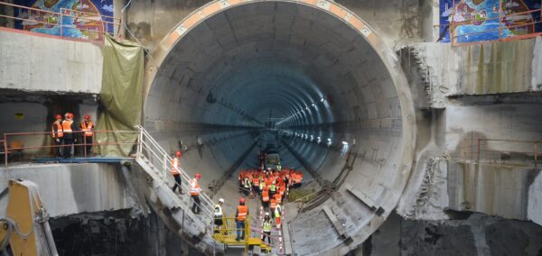 Tunnel-Eurasia
